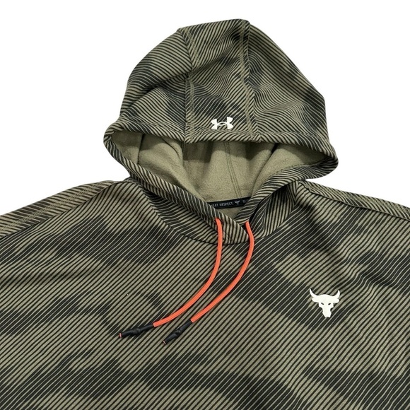 Under Armour Women's Project Rock Fleece Printed Short Sleeve Hoodie - Picture 7 of 8